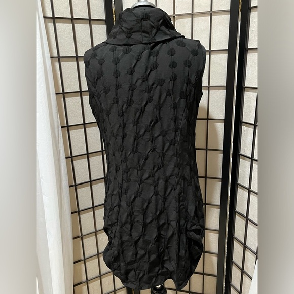 Niche Black Textured TUNIC DRESS, COWL NECK, TUCK HEMLINE, MADE IN USA, SIZE M - Picture 11 of 14